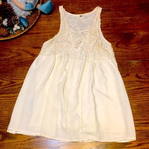 Rumor Boutique cutout floral top dress